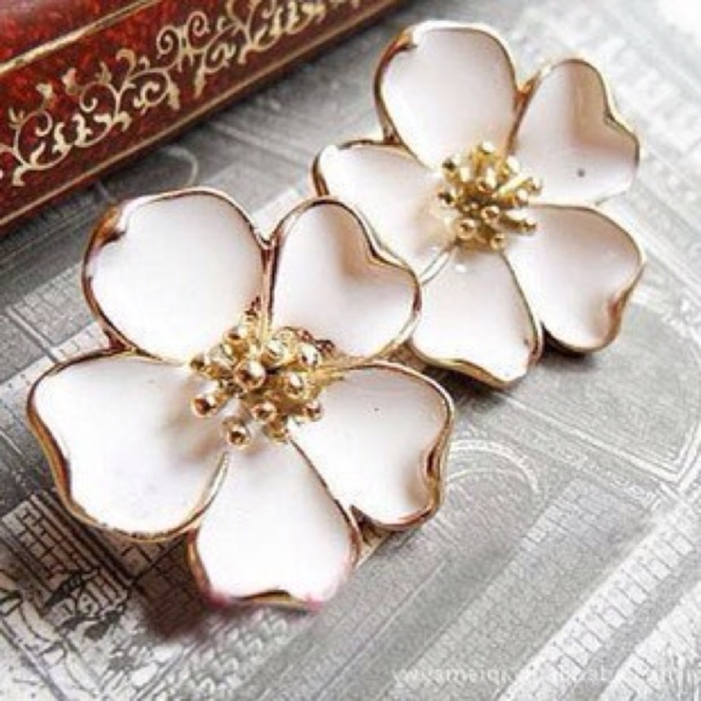🌸Jasmine‎ Flower Earrings🌸
